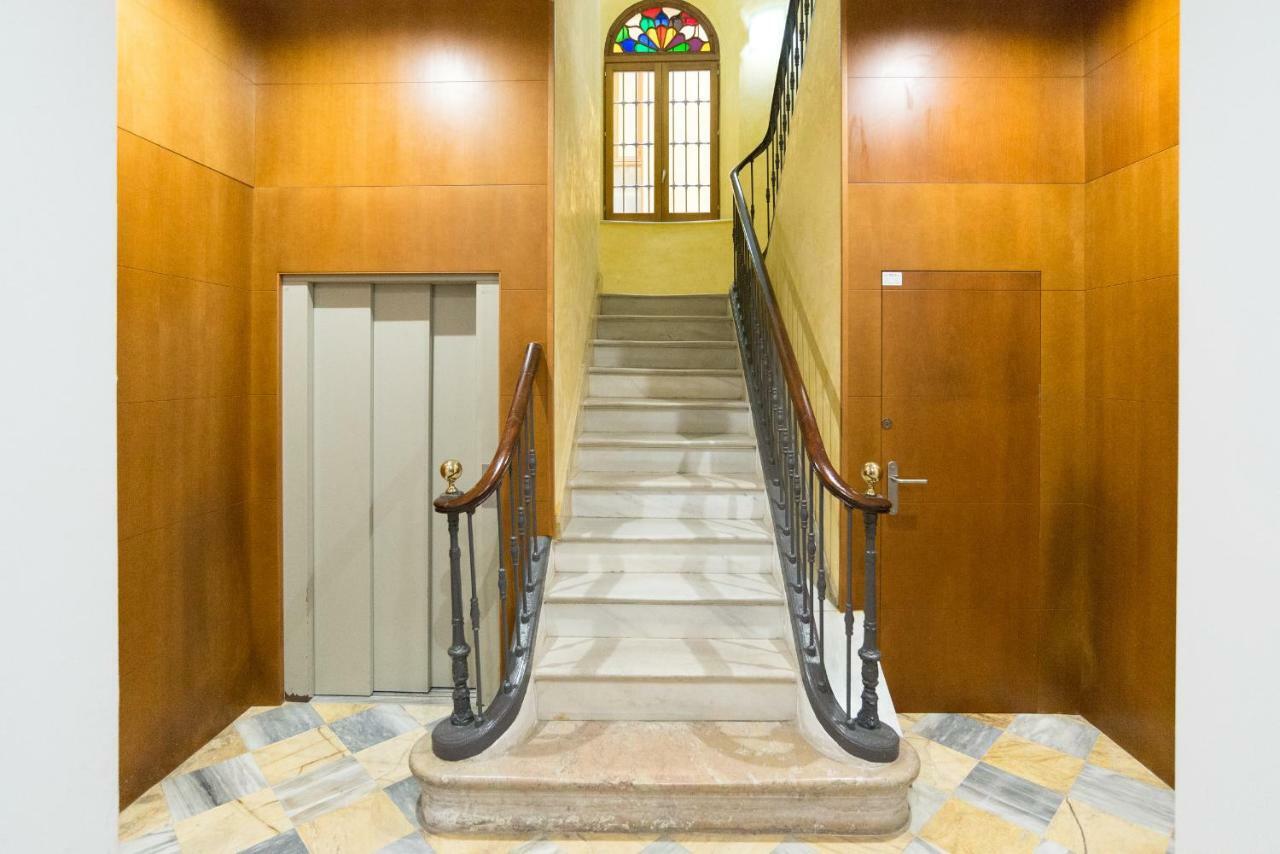 Lu&Cia Picasso Apartment Malaga Exterior photo